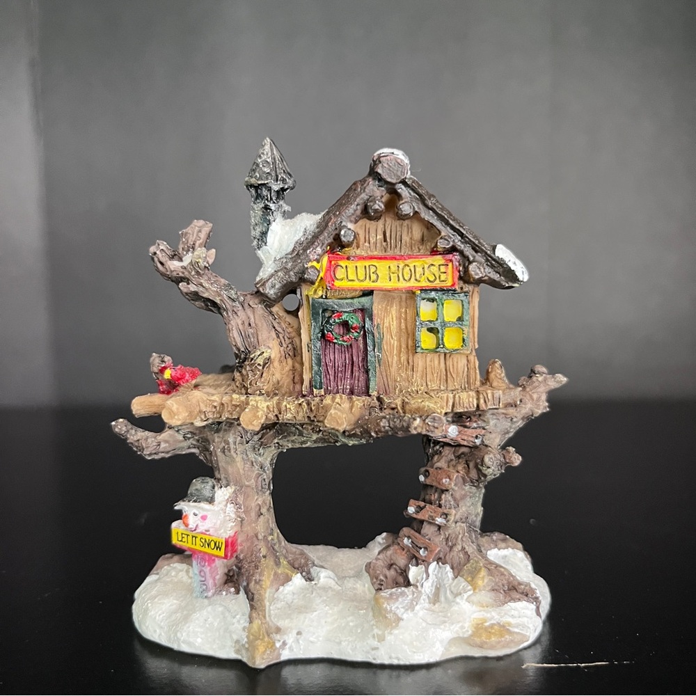 Christmas Village clubhouse/treehouse
